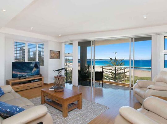 Mansion with Private Pool and Landscaped Garden