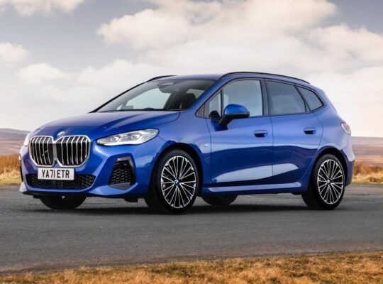 Exclusive 7-Bedroom Private Mansion in Geneva